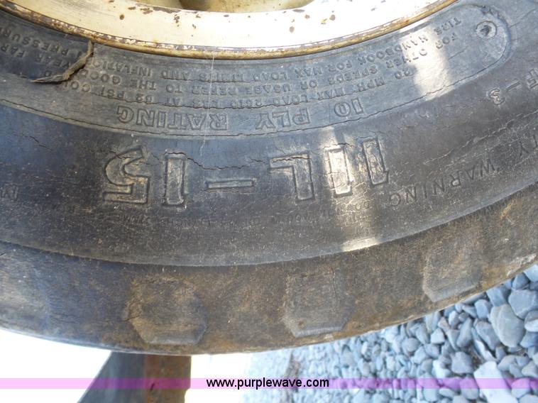 image for item G3748 SpraCoupe 220 self-propelled sprayer