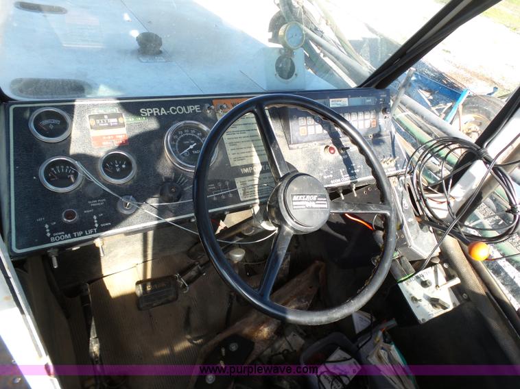 image for item G3748 SpraCoupe 220 self-propelled sprayer