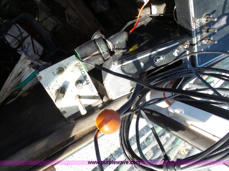 image for item G3748 SpraCoupe 220 self-propelled sprayer