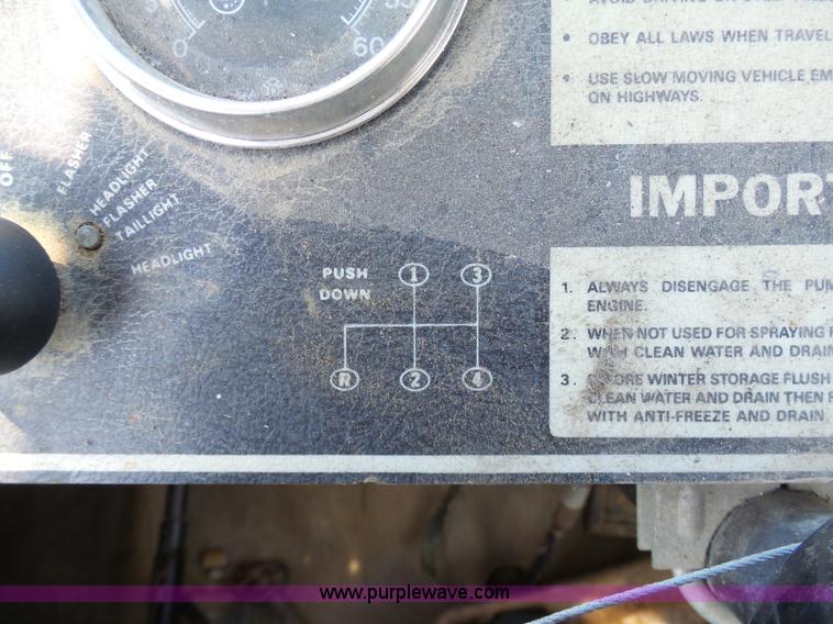 image for item G3748 SpraCoupe 220 self-propelled sprayer