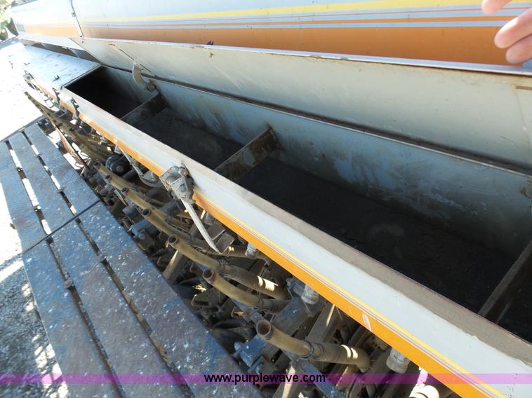 image for item G3750 CrustBuster 3400 no-till grain drill