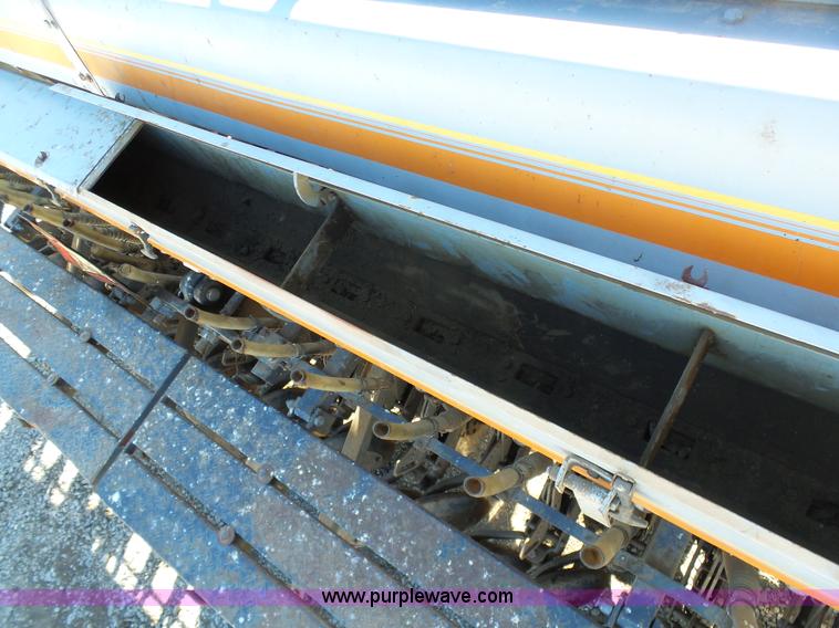 image for item G3750 CrustBuster 3400 no-till grain drill