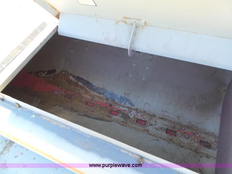 image for item G3750 CrustBuster 3400 no-till grain drill