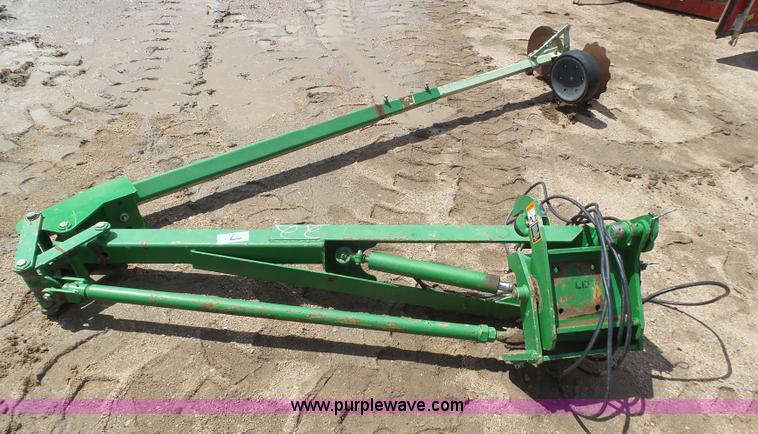 image for item J6128 John Deere 7200 planter