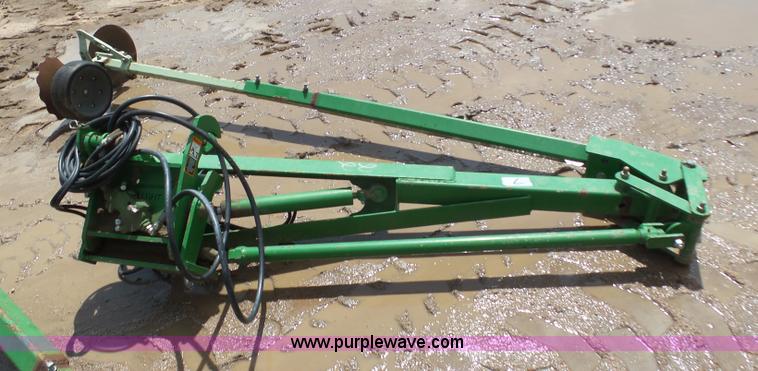 image for item J6128 John Deere 7200 planter