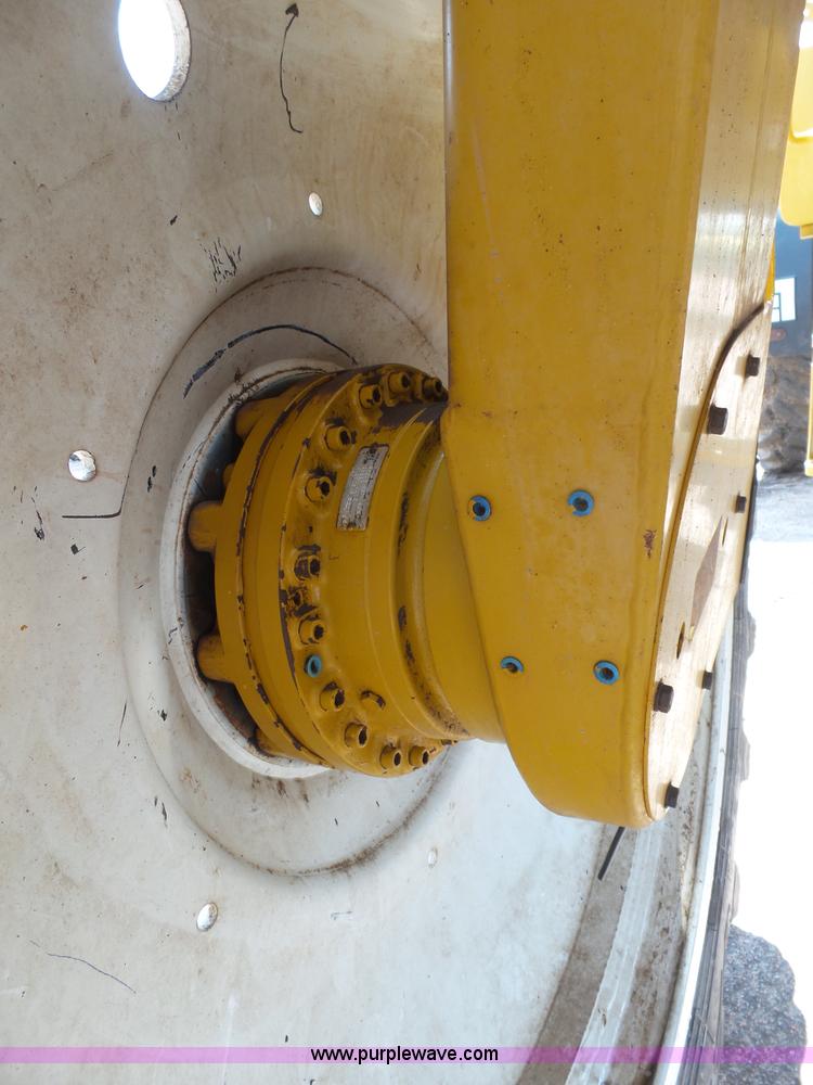 image for item J6129 Ag-Chem RoGator 1254 self-propelled sprayer