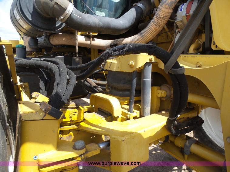 image for item J6129 Ag-Chem RoGator 1254 self-propelled sprayer