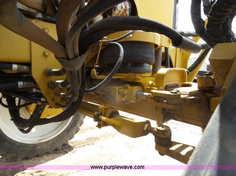 image for item J6129 Ag-Chem RoGator 1254 self-propelled sprayer