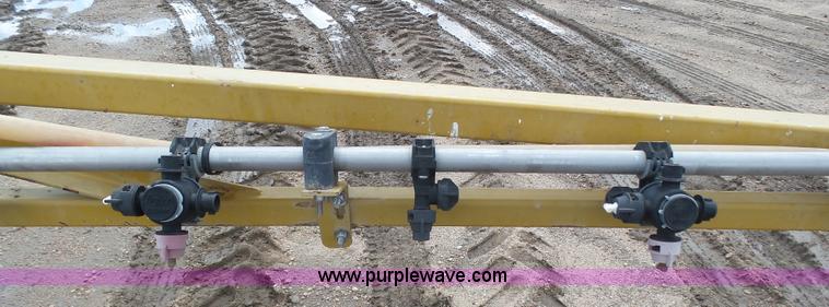 image for item J6129 Ag-Chem RoGator 1254 self-propelled sprayer