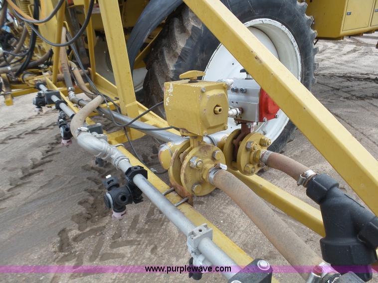 image for item J6129 Ag-Chem RoGator 1254 self-propelled sprayer