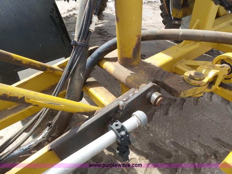 image for item J6129 Ag-Chem RoGator 1254 self-propelled sprayer