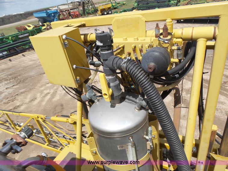 image for item J6129 Ag-Chem RoGator 1254 self-propelled sprayer