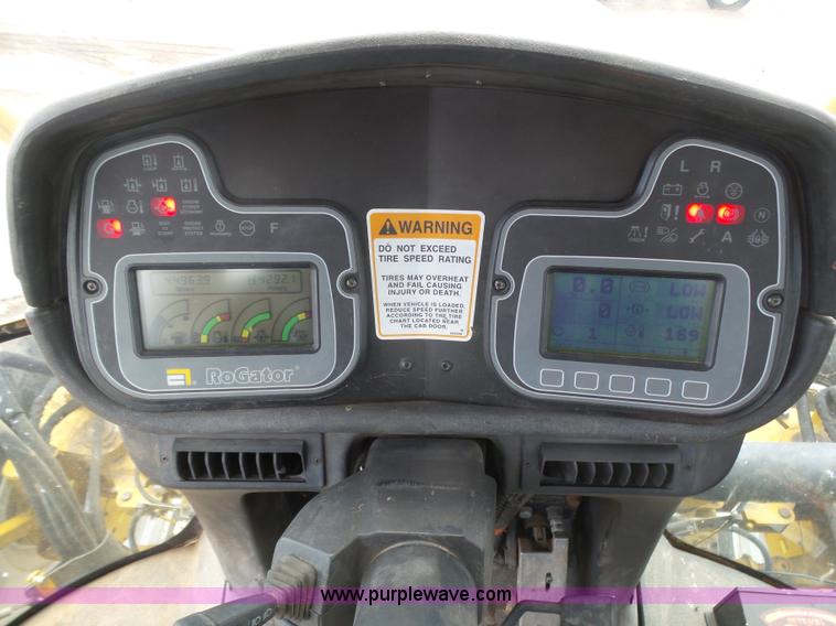 image for item J6129 Ag-Chem RoGator 1254 self-propelled sprayer