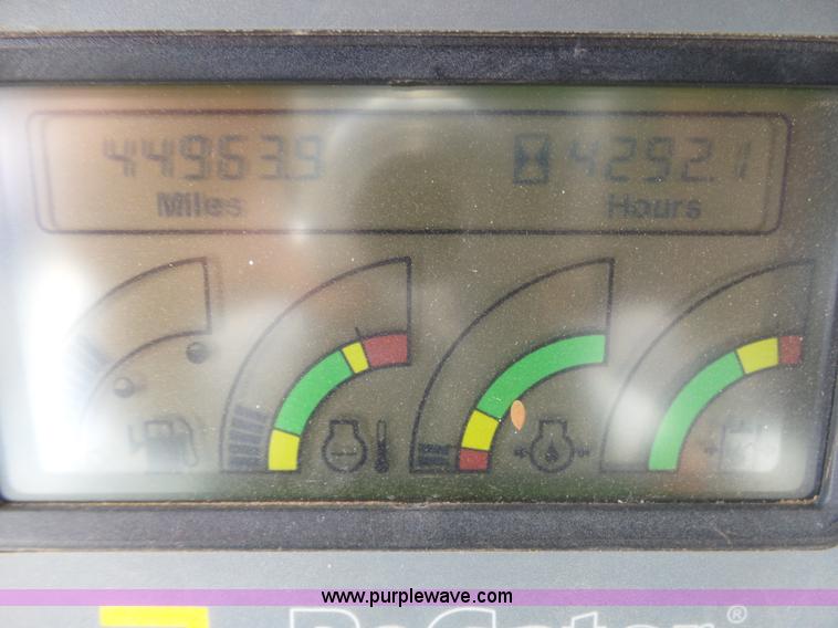 image for item J6129 Ag-Chem RoGator 1254 self-propelled sprayer