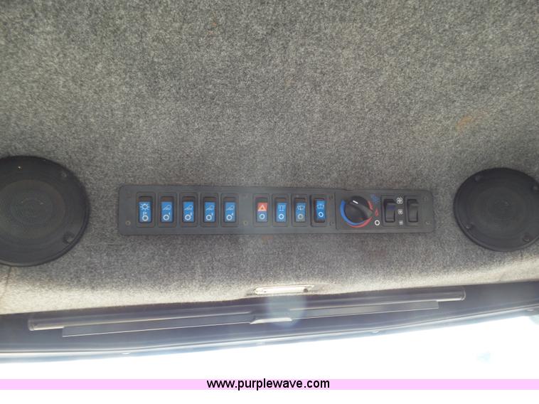 image for item J6129 Ag-Chem RoGator 1254 self-propelled sprayer