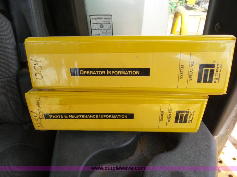 image for item J6129 Ag-Chem RoGator 1254 self-propelled sprayer