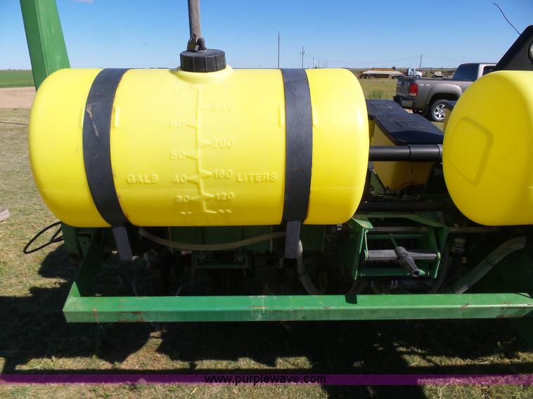 image for item J6130 John Deere 7200 planter