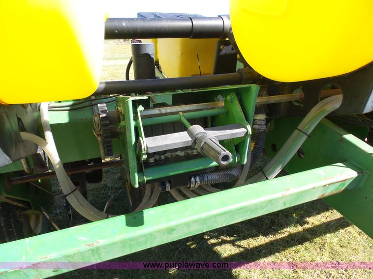 image for item J6130 John Deere 7200 planter