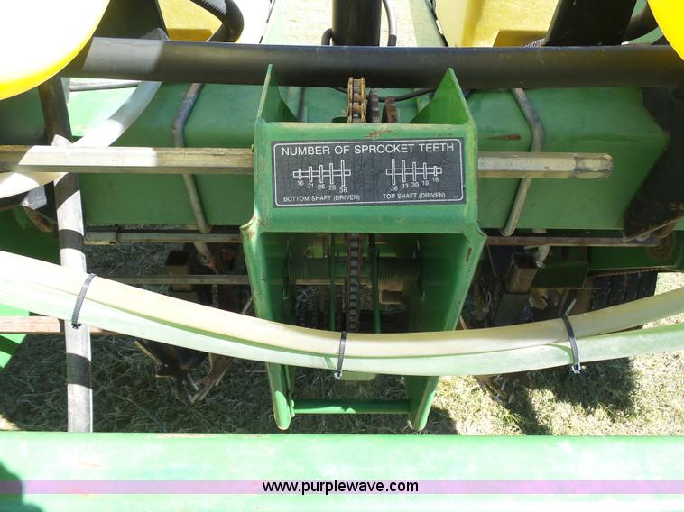 image for item J6130 John Deere 7200 planter