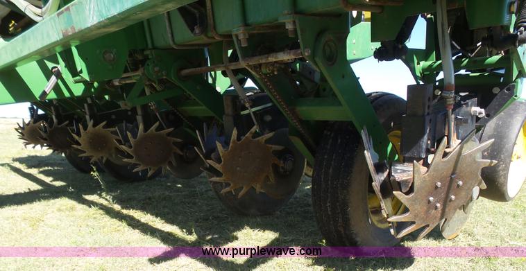 image for item J6130 John Deere 7200 planter