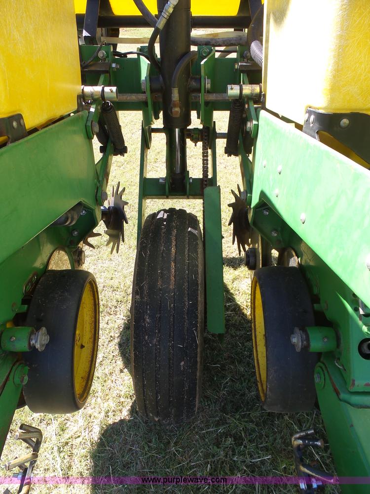 image for item J6130 John Deere 7200 planter