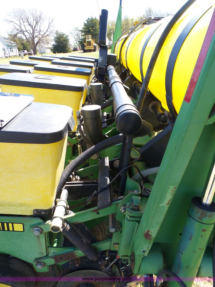 image for item J6130 John Deere 7200 planter