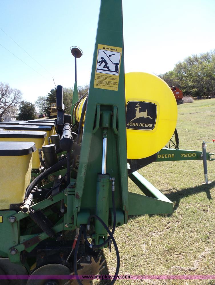 image for item J6130 John Deere 7200 planter
