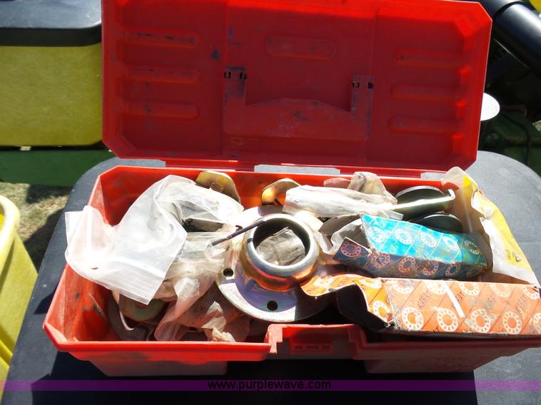 image for item J6130 John Deere 7200 planter