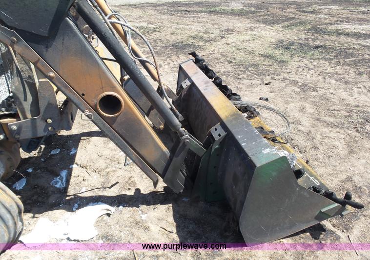 image for item J6147 2002 John Deere 7810 MFWD tractor