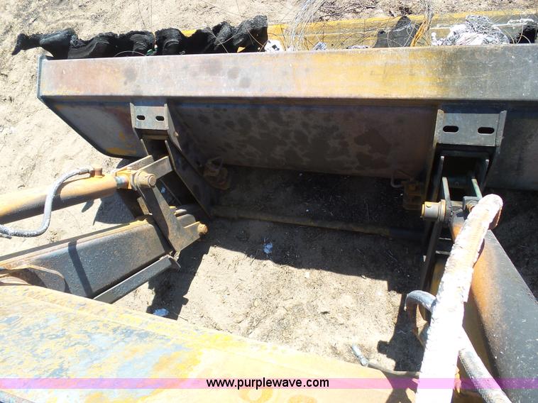 image for item J6147 2002 John Deere 7810 MFWD tractor