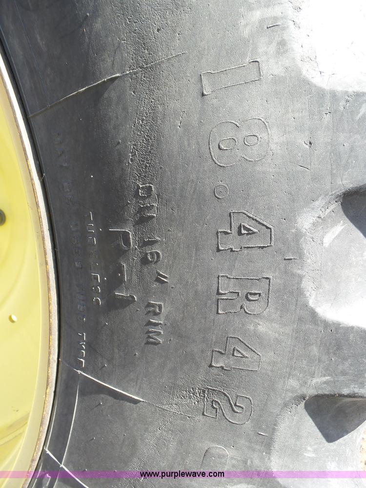 image for item J6147 2002 John Deere 7810 MFWD tractor