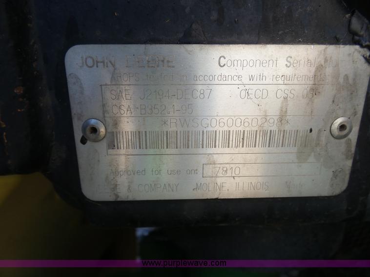 image for item J6147 2002 John Deere 7810 MFWD tractor