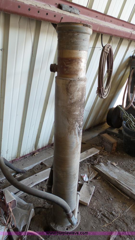 image for item K4187 GM eight cylinder propane engine