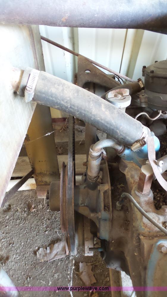 image for item K4187 GM eight cylinder propane engine