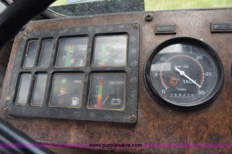 image for item K6732 Stinger 2402 bale transport/stacker