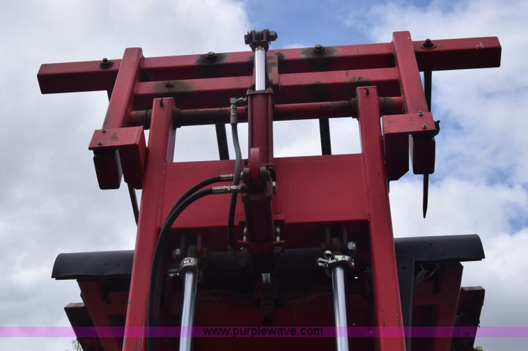 image for item K6732 Stinger 2402 bale transport/stacker