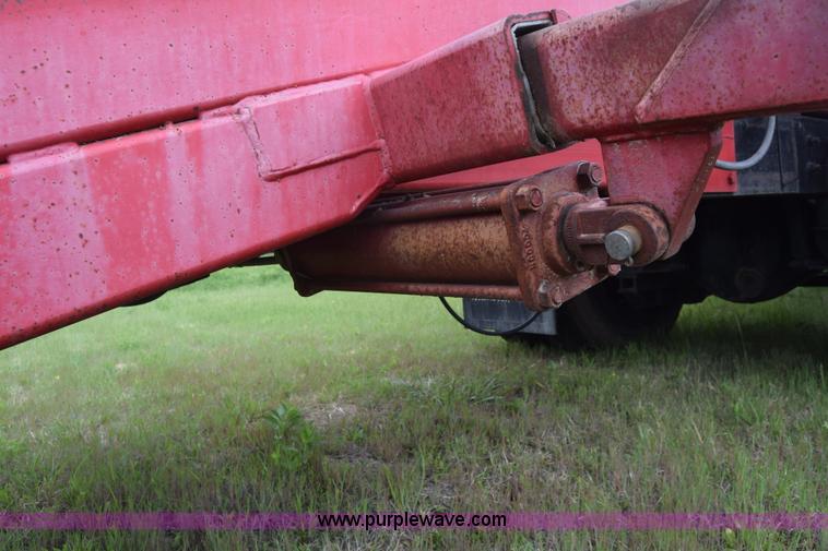 image for item K6732 Stinger 2402 bale transport/stacker