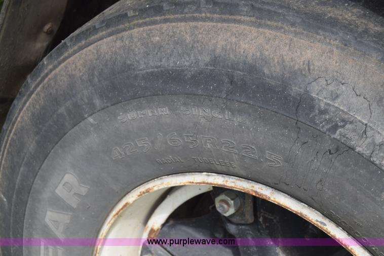 image for item K6732 Stinger 2402 bale transport/stacker