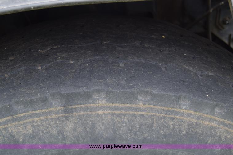 image for item K6732 Stinger 2402 bale transport/stacker