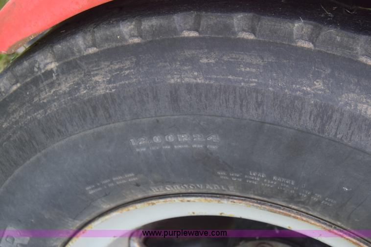 image for item K6732 Stinger 2402 bale transport/stacker