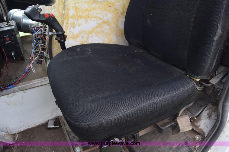 image for item K6732 Stinger 2402 bale transport/stacker