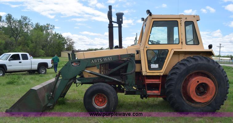 image for item K6733 Case 1270 Agri King tractor