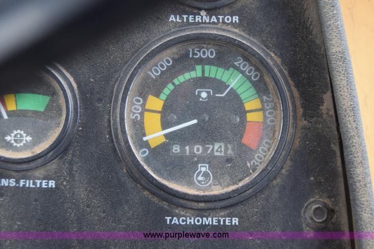 image for item K6733 Case 1270 Agri King tractor