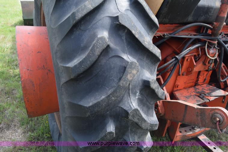image for item K6733 Case 1270 Agri King tractor
