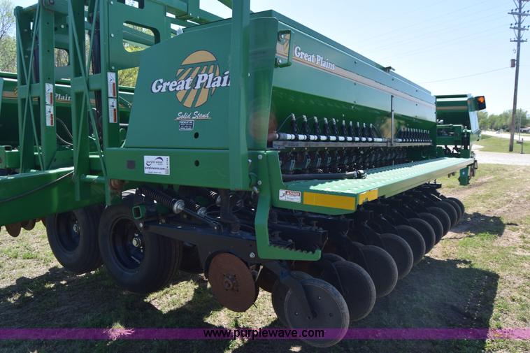 image for item K6744 Great Plains 3S-4000 grain drill