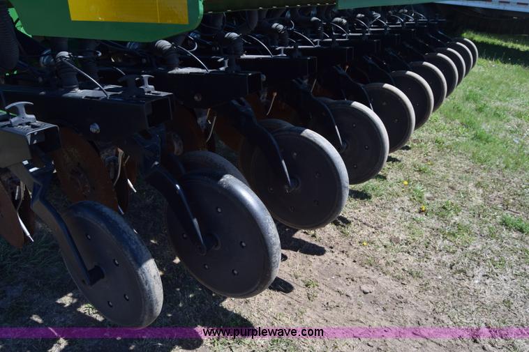 image for item K6744 Great Plains 3S-4000 grain drill