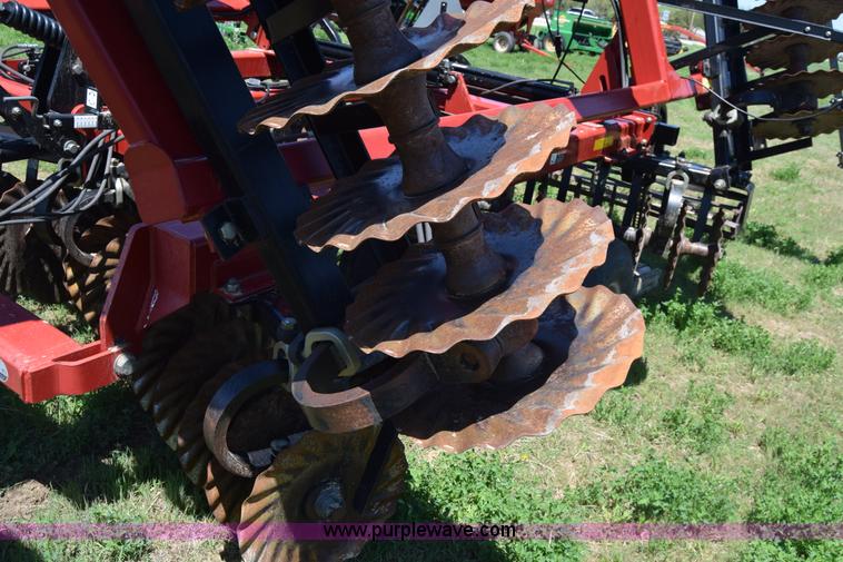 image for item K6745 2010 Case IH 330 Turbo Till vertical tillage