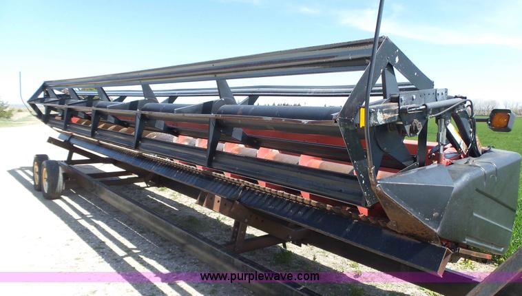 image for item K8252 1995 Case IH 1010 rigid head