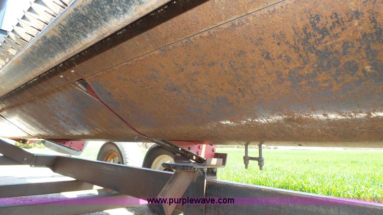 image for item K8252 1995 Case IH 1010 rigid head