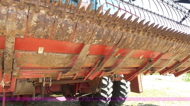 image for item K8253 1995 Case IH 1020 flex head